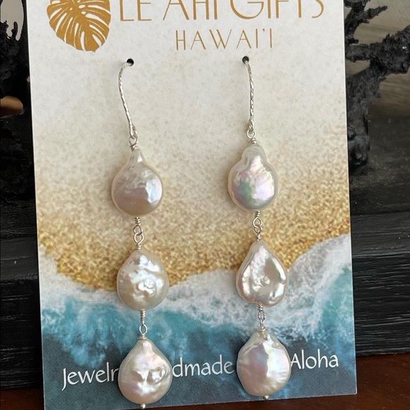 Jewelry - Hawaiian Bridal 6 White Pearls & 14 Gold Filled or 925 Silver dangle earrings